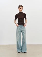 Load image into Gallery viewer, Olivia Seamless Superfine Merino Wool Mock Neck Short Sleeves — The Art of Perfect Form