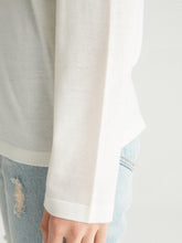 将图片加载到图库查看器,Lisa Extra Fine Merino Round Neck Long Sleeve Sweater