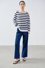 将图片加载到图库查看器,ÀIMAI JPG Classic Vitage Strip Merino Sweater