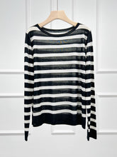 将图片加载到图库查看器,ÀIMAI JPG Classic Vitage Strip Merino Sweater