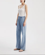 将图片加载到图库查看器,Breeze Merino U-Neck Tank Knit Top