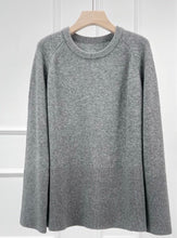 Cargar imagen en el visor de la galería, Raglan Cashmere Wool Round Neck Long Sleeves Sweater
