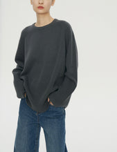 Cargar imagen en el visor de la galería, Raglan Cashmere Wool Round Neck Long Sleeves Sweater