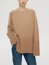 Cargar imagen en el visor de la galería, Raglan Cashmere Wool Round Neck Long Sleeves Sweater