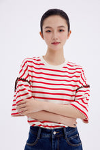 将图片加载到图库查看器,ÀIMAI Seashell Scalloped-Edge Striped T-Shirt