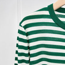 Cargar imagen en el visor de la galería, Lisa Striped Knit Extra Fine Merino Round Neck Sweater
