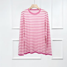Cargar imagen en el visor de la galería, Lisa Striped Knit Extra Fine Merino Round Neck Sweater