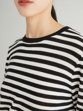 Cargar imagen en el visor de la galería, Lisa Striped Knit Extra Fine Merino Round Neck Sweater