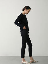 将图片加载到图库查看器,Lisa Extra Fine Merino Round Neck Long Sleeve Sweater