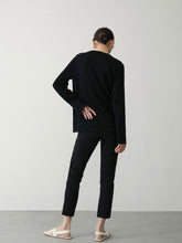 将图片加载到图库查看器,Lisa Extra Fine Merino Round Neck Long Sleeve Sweater