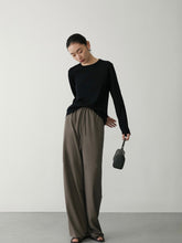将图片加载到图库查看器,Lisa Extra Fine Merino Round Neck Long Sleeve Sweater