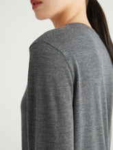 将图片加载到图库查看器,Lisa Extra Fine Merino Round Neck Long Sleeve Sweater