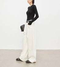 画像をギャラリービューアに読み込む, Cindy Pit Knit Extra Fine Merino Sweater