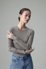 画像をギャラリービューアに読み込む, Cindy Pit Knit Extra Fine Merino Sweater