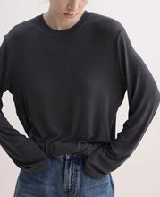 Load image into Gallery viewer, Cashfeel Round Neck Long Sleeve T-Shirt