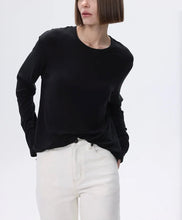 Load image into Gallery viewer, Cashfeel Round Neck Long Sleeve T-Shirt