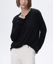 Load image into Gallery viewer, Cashfeel Round Neck Long Sleeve T-Shirt