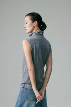 画像をギャラリービューアに読み込む, Bokkai Extra Fine Merino Wool Pile Neck Sleeveless Vest