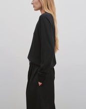 Load image into Gallery viewer, Druyes Ultra-Fine Merino Wool Round Neck Long Sleeve Sweater