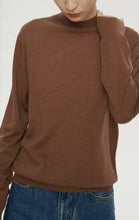 Load image into Gallery viewer, Druyes Half-Turtleneck Ultra-Fine Merino Wool Knit Sweater