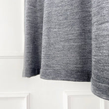 Load image into Gallery viewer, Amor Deluxe Pure Cashmere Knit Tee