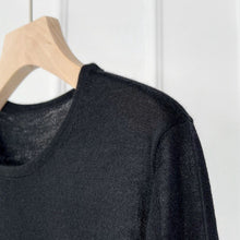Load image into Gallery viewer, Amor Deluxe Pure Cashmere Knit Tee
