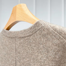 Load image into Gallery viewer, Clara Seamless Premier Cashmere Crew Neck Sweater
