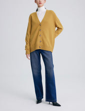 Cargar imagen en el visor de la galería, Sander Premier Merino Wool Oversized Cardigan