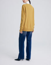 Cargar imagen en el visor de la galería, Sander Premier Merino Wool Oversized Cardigan