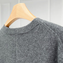Load image into Gallery viewer, Clara Seamless Premier Cashmere Crew Neck Sweater