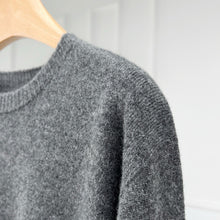 Load image into Gallery viewer, Clara Seamless Premier Cashmere Crew Neck Sweater