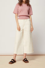 Load image into Gallery viewer, Pringle Sculpted Cashmere Short-Sleeve Knit Top