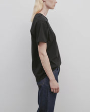 Charger l'image dans la galerie, Ashton Round Neck Short Sleeve T-Shirt