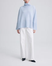 将图片加载到图库查看器,AURORA Heavyweight Cashmere Turtleneck Sweater