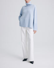 将图片加载到图库查看器,AURORA Heavyweight Cashmere Turtleneck Sweater