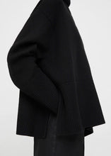 将图片加载到图库查看器,AURORA Heavyweight Cashmere Turtleneck Sweater