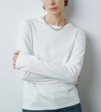 Charger l'image dans la galerie, SISLEY Round Neck Long Sleeve T-Shirt