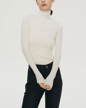 将图片加载到图库查看器,CLAIRE Merino Wool Turtleneck