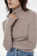 将图片加载到图库查看器,Rose Super Fine Seamless Merino Wool Turtleneck