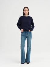 Cargar imagen en el visor de la galería, Rad Premier Cashmere Merino Wool Round Neck Sweater