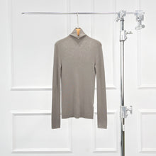 将图片加载到图库查看器,Rose Super Fine Seamless Merino Wool Turtleneck