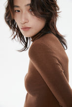 将图片加载到图库查看器,Rose Super Fine Seamless Merino Wool Turtleneck
