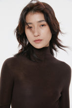 将图片加载到图库查看器,Rose Super Fine Seamless Merino Wool Turtleneck
