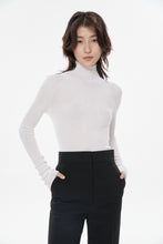 将图片加载到图库查看器,Rose Super Fine Seamless Merino Wool Turtleneck