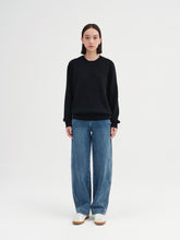 Cargar imagen en el visor de la galería, Rad Premier Cashmere Merino Wool Round Neck Sweater