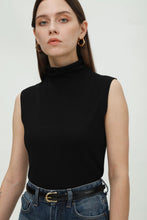 画像をギャラリービューアに読み込む, Bokkai Extra Fine Merino Wool Pile Neck Sleeveless Vest