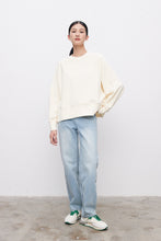 Charger l'image dans la galerie, Kyoto Round Neck Relaxed Sweatshirt