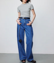 Charger l'image dans la galerie, Jade Tee Small High Round Neck