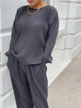 将图片加载到图库查看器,ÀIMAI LIN Trousers