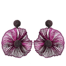 Cargar imagen en el visor de la galería, Amrita Earrings